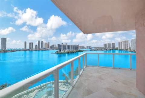 3370 Hidden Bay Dr 1208, Aventura FL - photo 8 of 73