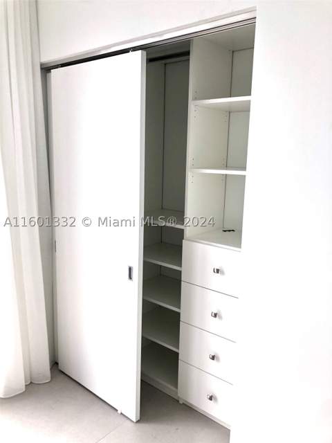 16385 Biscayne Blvd 2421, North Miami Beach FL - photo 18 of 40