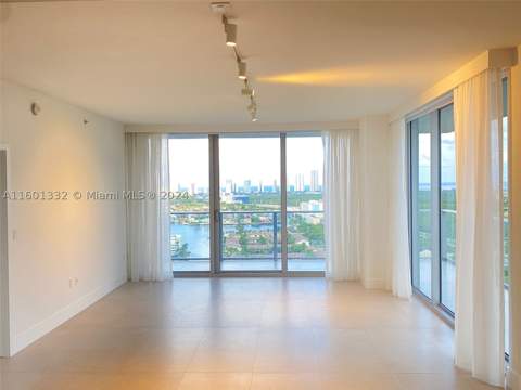 16385 Biscayne Blvd 2421, North Miami Beach FL - photo 9 of 40