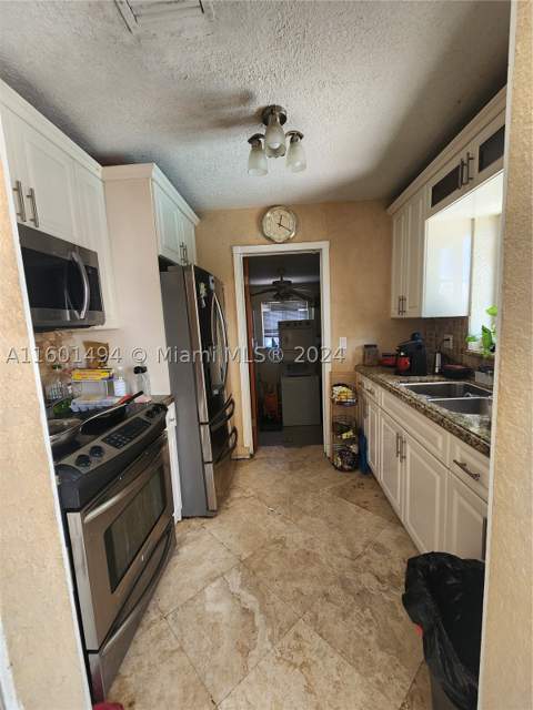 13365 NW 12th Ave, North Miami FL - photo 9 of 22