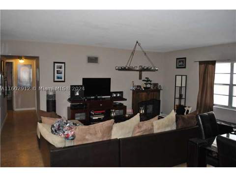 11855 NE 19th Dr 1, North Miami FL - photo 8 of 28