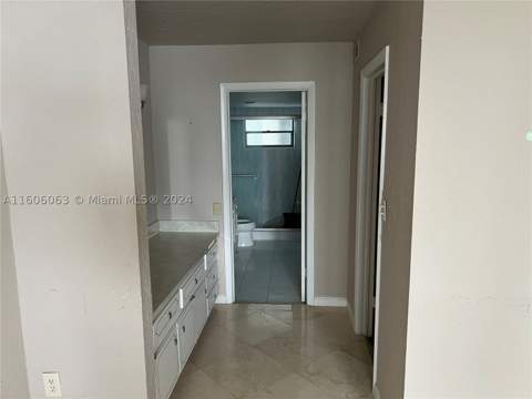4000 NE 170th St 604, North Miami Beach FL - photo 14 of 22