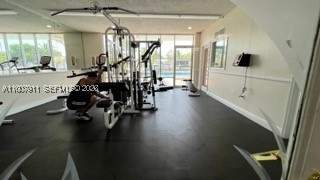 2350 NE 135th St 212, North Miami FL - photo 19 of 21