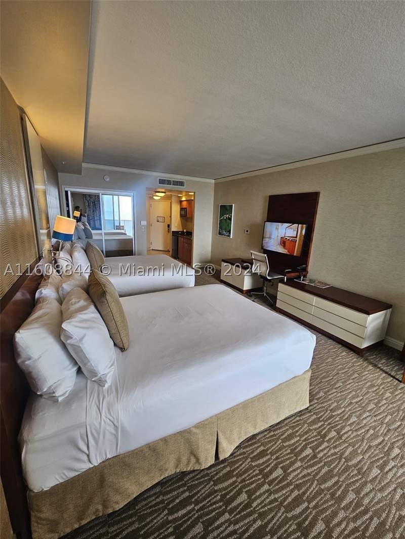 0 bedroom Condominium at 18001 Collins Ave 2610, Trump International Sones, Sunny Isles Beach — photo 3