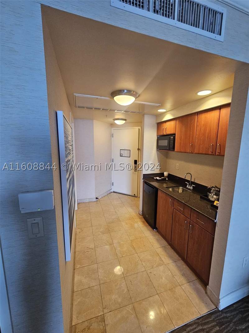 0 bedroom Condominium at 18001 Collins Ave 2610, Trump International Sones, Sunny Isles Beach — photo 4