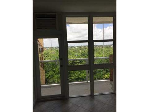 21301 NE 38th Ave 58, Aventura FL - photo 7 of 55