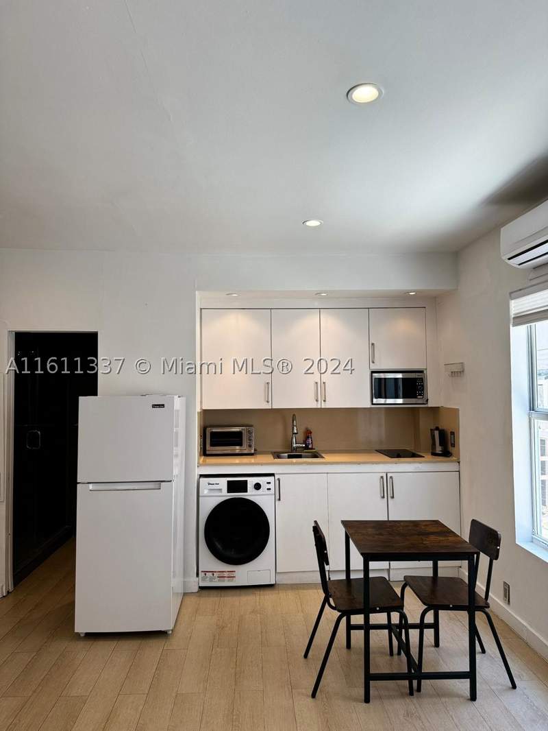 0 bedroom Condominium at 642 Michigan Ave 6, Sevilla Condo, Miami Beach — photo 2