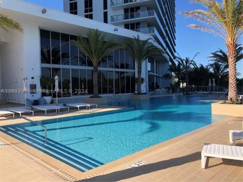 16385 Biscayne Blvd 1418, North Miami Beach FL - photo 18 of 18
