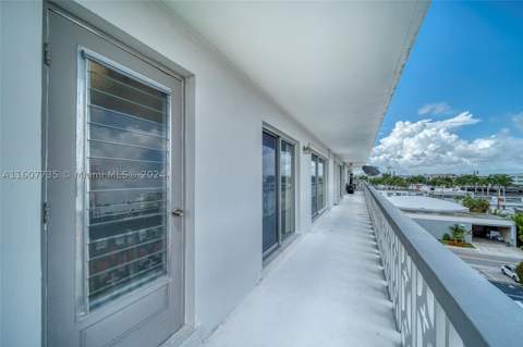 9700 E Bay Harbor Dr 508, Bay Harbor Islands FL - photo 20 of 33