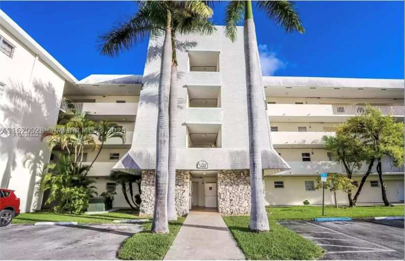 1 bedroom Condominium at 7410 SW 82nd St K211, Village At Dadeland Condo, Miami — photo 1