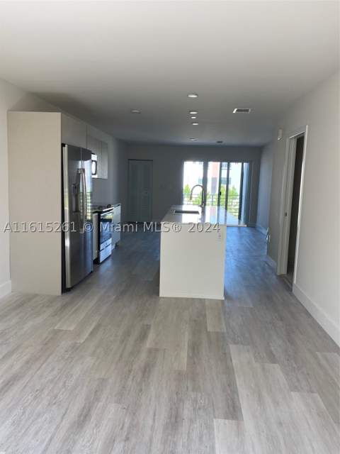 2505 NE 193rd St 4207, Miami FL - photo 10 of 14