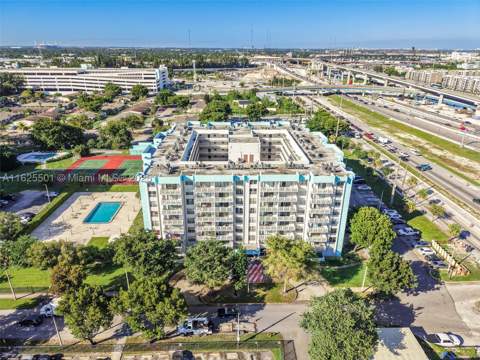 15600 NW 7th Ave 306, Miami FL - photo 20 of 24