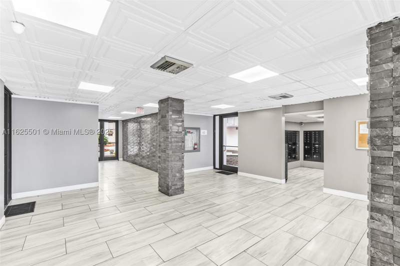 1 bedroom Condominium at 15600 NW 7th Ave 306, Parkway Towers Bldg 1 Con, Miami — photo 4