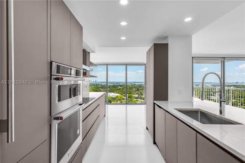2655 Collins Ave 2302, Miami Beach FL - photo 13 of 70