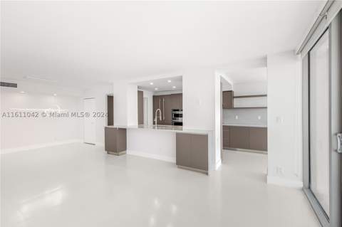 2655 Collins Ave 2302, Miami Beach FL - photo 22 of 70
