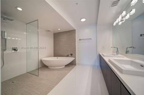 300 Sunny Isles Blvd 2103, Sunny Isles Beach FL - photo 22 of 41