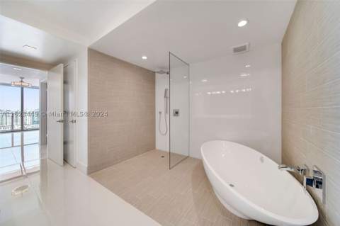 300 Sunny Isles Blvd 2103, Sunny Isles Beach FL - photo 23 of 41