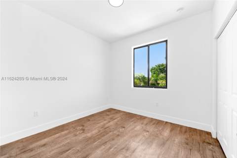 848 SW 1st St, Florida City FL - photo 18 of 52