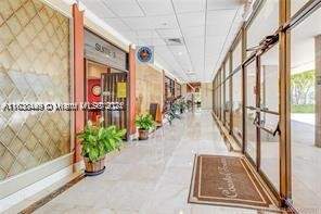 400 Kings Point Dr 320, Sunny Isles Beach FL - photo 16 of 41