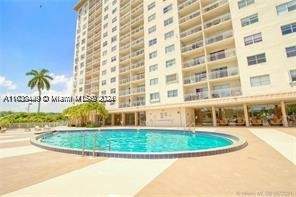 400 Kings Point Dr 320, Sunny Isles Beach FL - photo 17 of 41