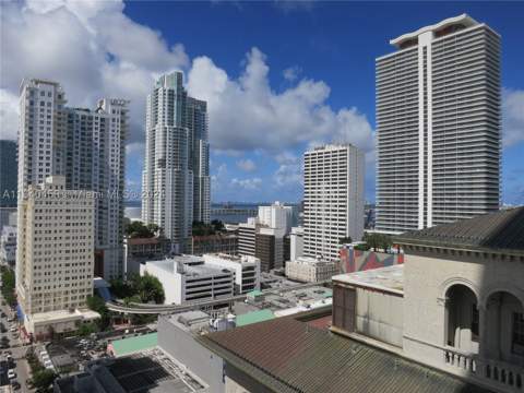 151 SE 1 St 1902, Miami FL - photo 13 of 21