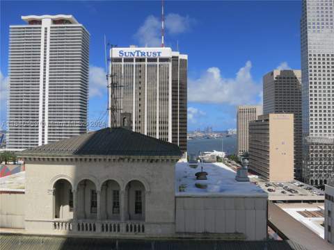 151 SE 1 St 1902, Miami FL - photo 14 of 21