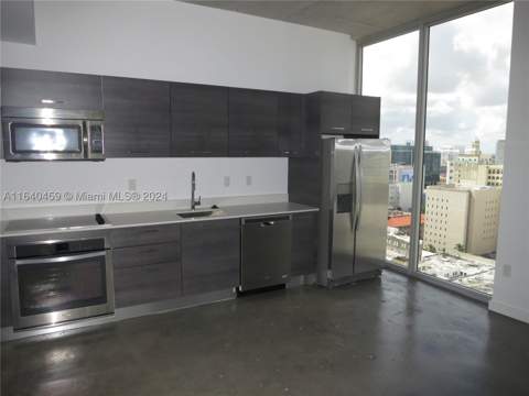 151 SE 1 St 1902, Miami FL - photo 9 of 21