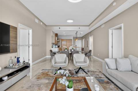 16385 Biscayne Blvd Ph7, North Miami Beach FL - photo 19 of 57
