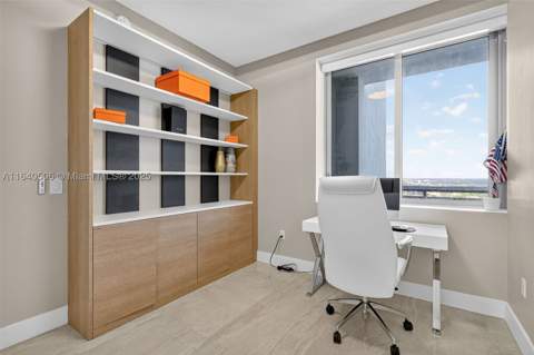 16385 Biscayne Blvd Ph7, North Miami Beach FL - photo 22 of 57