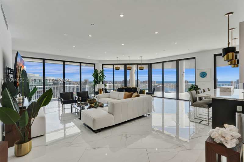 3 bedroom Condominium at 3000 Island Blvd Ph-4, 3000 Isl Blvd Williams Is, Aventura — photo 1