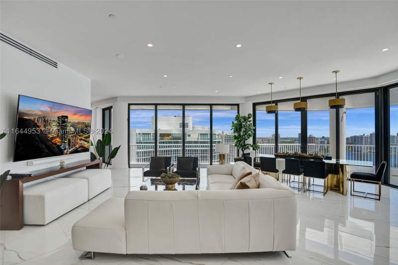 3 bedroom Condominium at 3000 Island Blvd Ph-4, 3000 Isl Blvd Williams Is, Aventura — photo 3