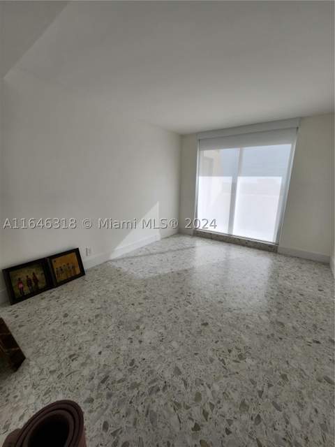 2555 Collins Ave 306, Miami Beach FL - photo 10 of 14