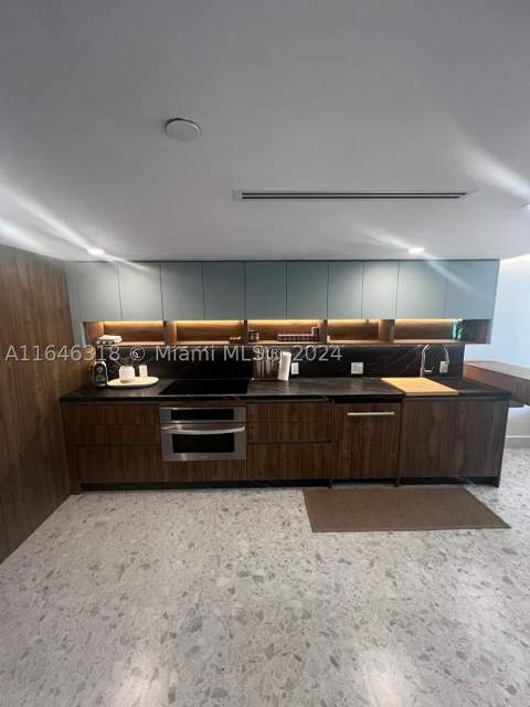 2555 Collins Ave 306, Miami Beach FL - photo 12 of 14