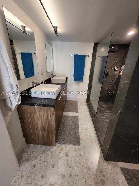 2555 Collins Ave 306, Miami Beach FL - photo 8 of 14