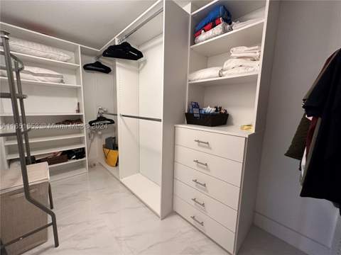 16385 Biscayne Blvd 1201, North Miami Beach FL - photo 20 of 42