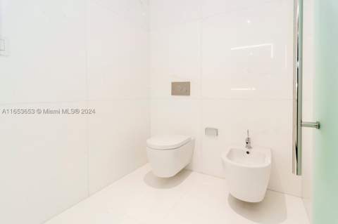 300 Biscayne Blvd Way 902, Miami FL - photo 24 of 31