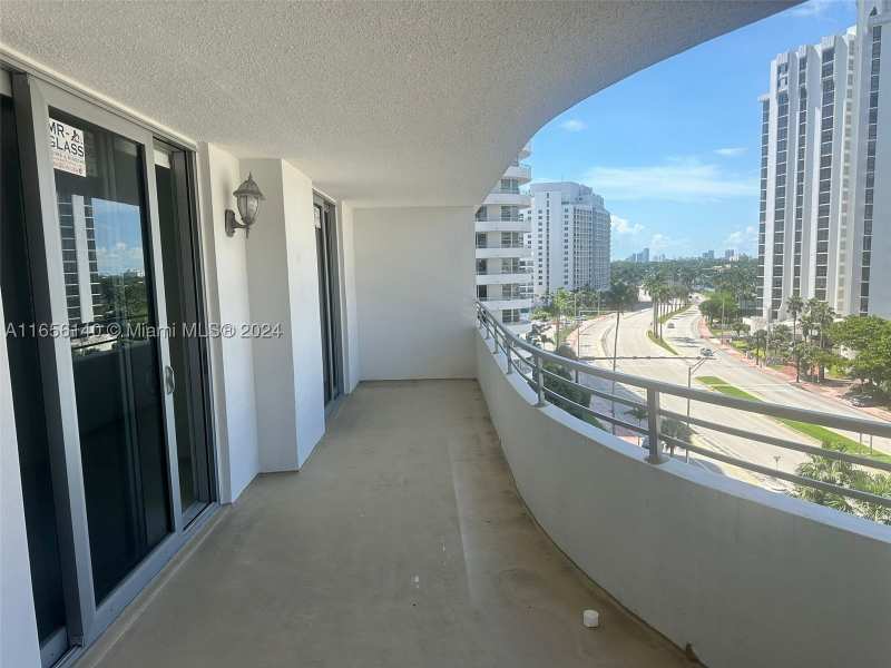 2 bedroom Condominium at 5555 Collins Ave 8Z, Oceanside Plaza Condo, Miami Beach — photo 1