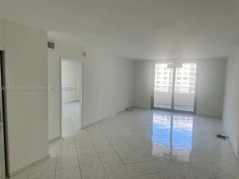 5555 Collins Ave 8Z, Miami Beach FL - photo 10 of 27