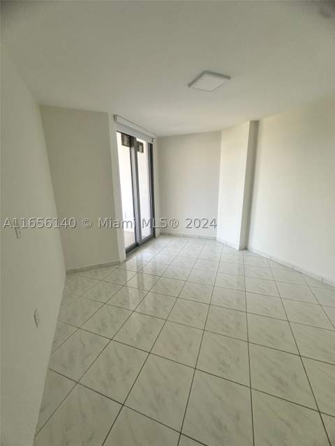 5555 Collins Ave 8Z, Miami Beach FL - photo 13 of 27