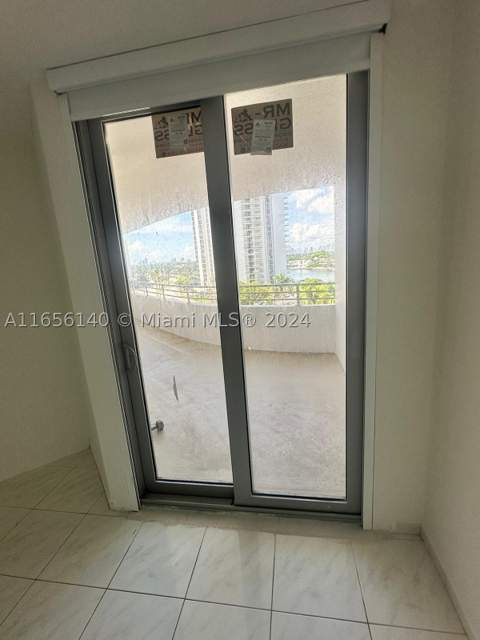 5555 Collins Ave 8Z, Miami Beach FL - photo 18 of 27