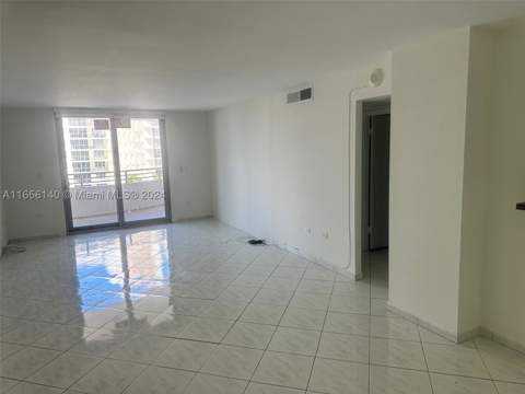5555 Collins Ave 8Z, Miami Beach FL - photo 9 of 27