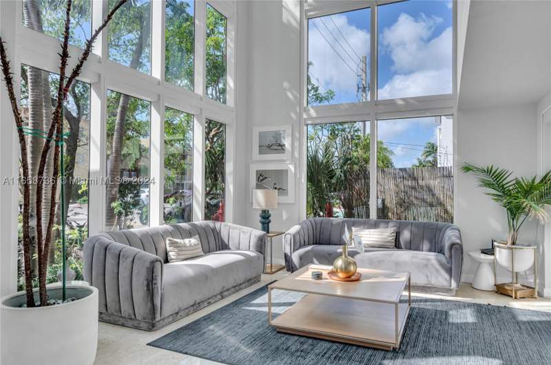 36 bedroom Condominium at 7939 East Dr 15, Adagio Condo, North Bay Village — photo 5