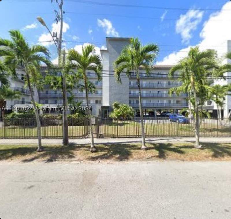 1 bedroom Condominium at 900 SW 84th Ave 207A, Marbella Apts Condo, Miami — photo 5