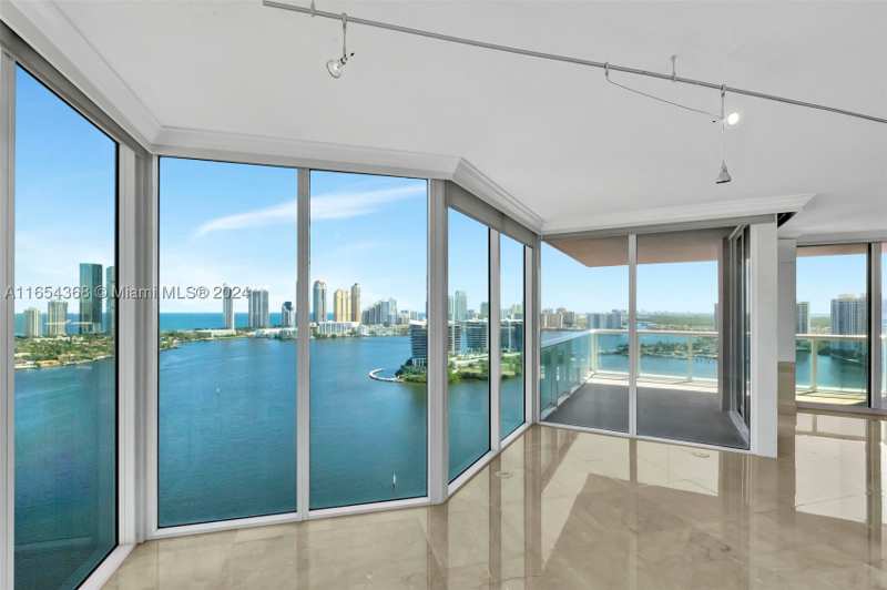 3 bedroom Condominium at 3370 Hidden Bay Dr 2708, 100 Hidden Bay Condo, Aventura — photo 1