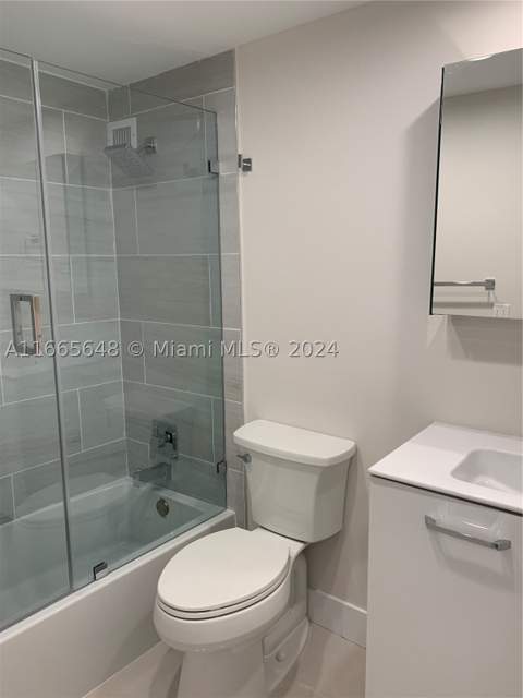 10185 Collins Ave 406, Bal Harbour FL - photo 16 of 36