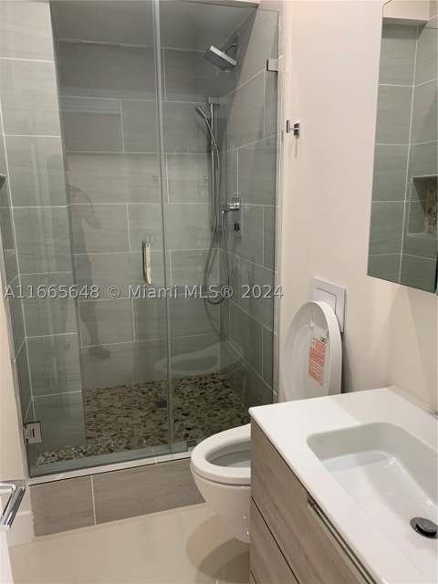 10185 Collins Ave 406, Bal Harbour FL - photo 17 of 36