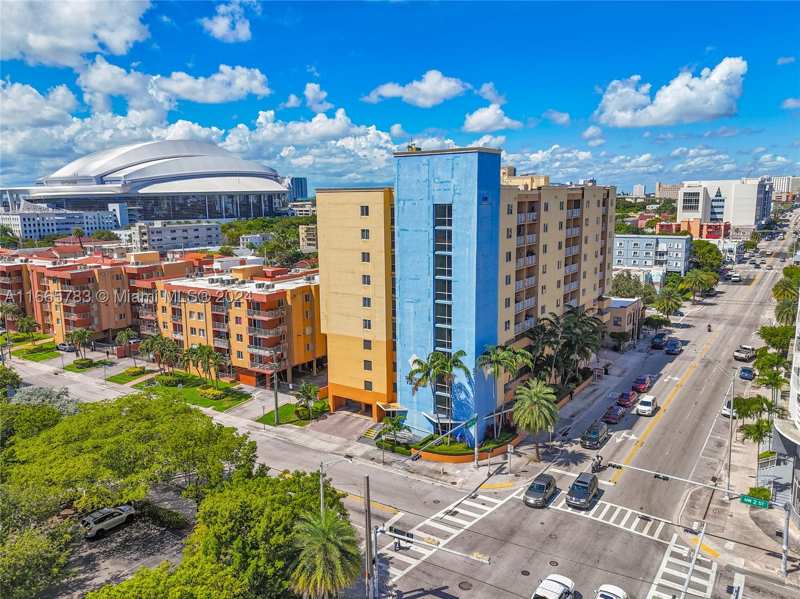 1 bedroom Condominium at 218 NW 12th Ave 702, Diamond Tower Condo, Miami — photo 1