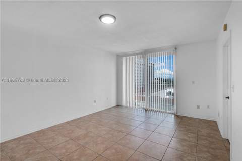 218 NW 12th Ave 702, Miami FL - photo 10 of 26