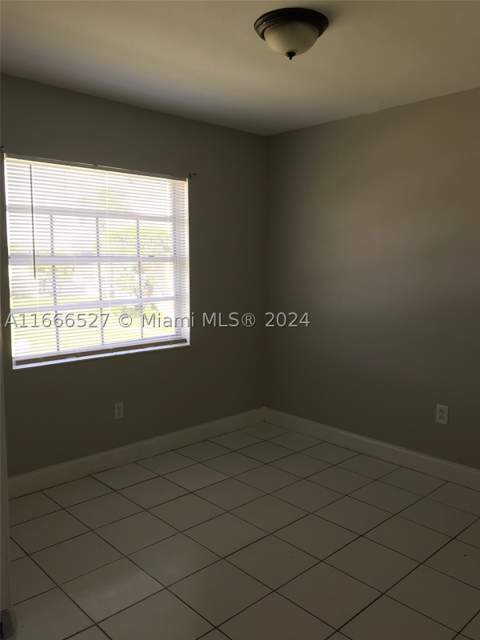 459 NE 210th Cir Ter 201-17, Miami FL - photo 20 of 33