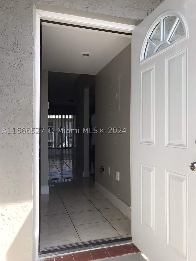 3 bedroom Condominium at 459 NE 210th Cir Ter 201-17, Monterey Village-Two Cond, Miami — photo 4
